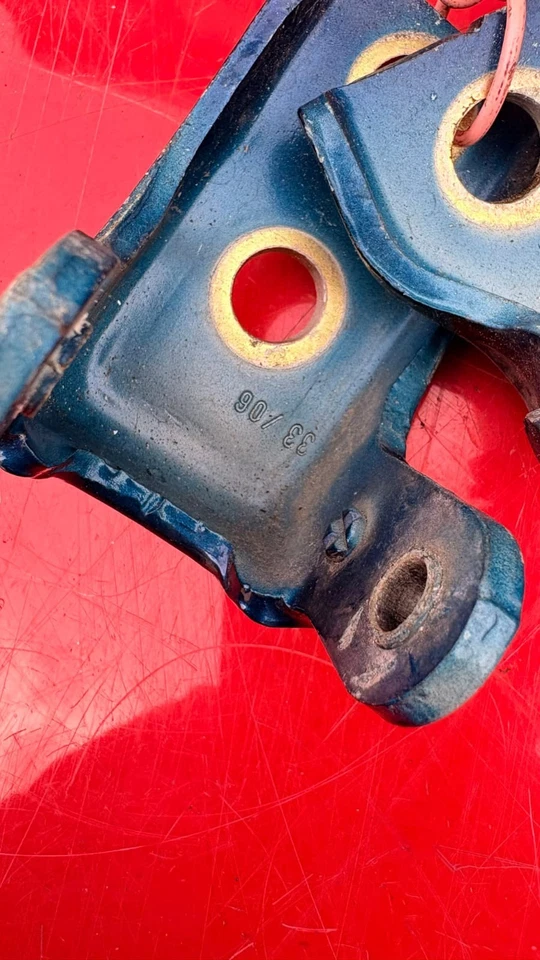 Peugeot 407 TOYOTA YARIS MK2 DRIVER FRONT DOOR HINGES PAIR 2007 OSF - Image 2 of 4