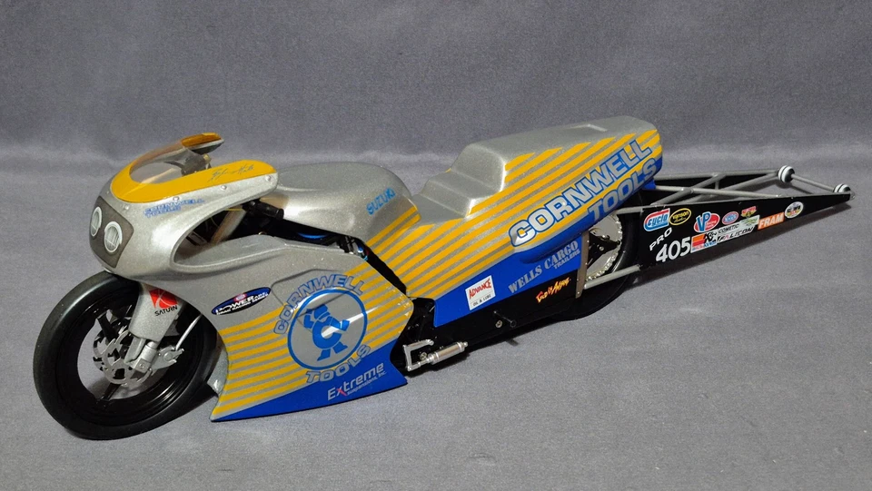 Blaine Hale 2003 Cornwell Tools Suzuki 1/9 NHRA Pro Stock Bicicleta Diecast Foto 3 de 4