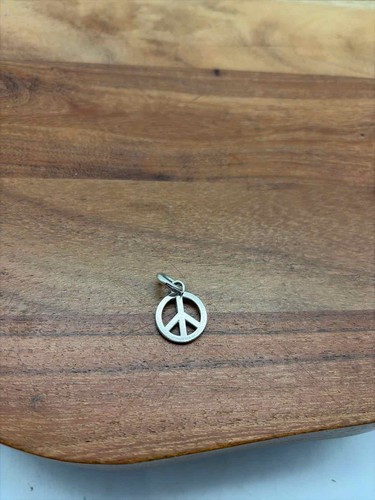Pre-Owned Tiffany & Co 925 Silver Peace Pendant