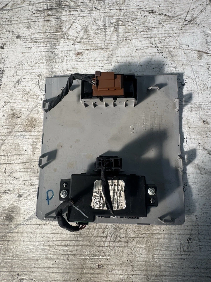 Chevy Silverado 2500 HD 2015 Duramax Z71 panel de interruptores Foto 2 de 3