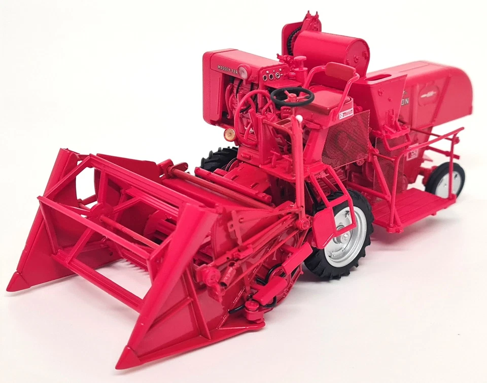 UH 1/32 Massey Ferguson 830 Combine 1960 Red Diecast Model Farm Tractor - Image 3 of 4
