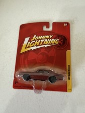 Johnny Lightning Release 12 1977 Dodge Monaco Red E73