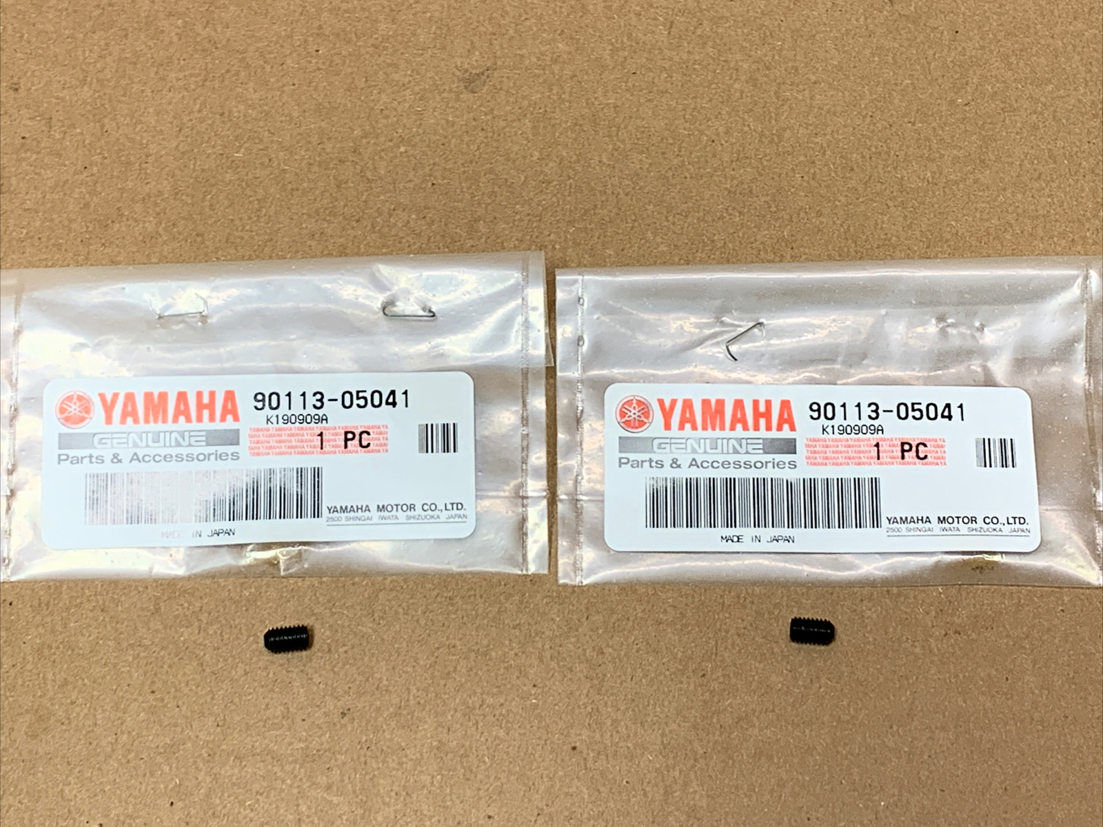 Yamaha Raptor 660 Axle Nuts Set Screws (X2) 20012005 GENUINE STOCK OEM