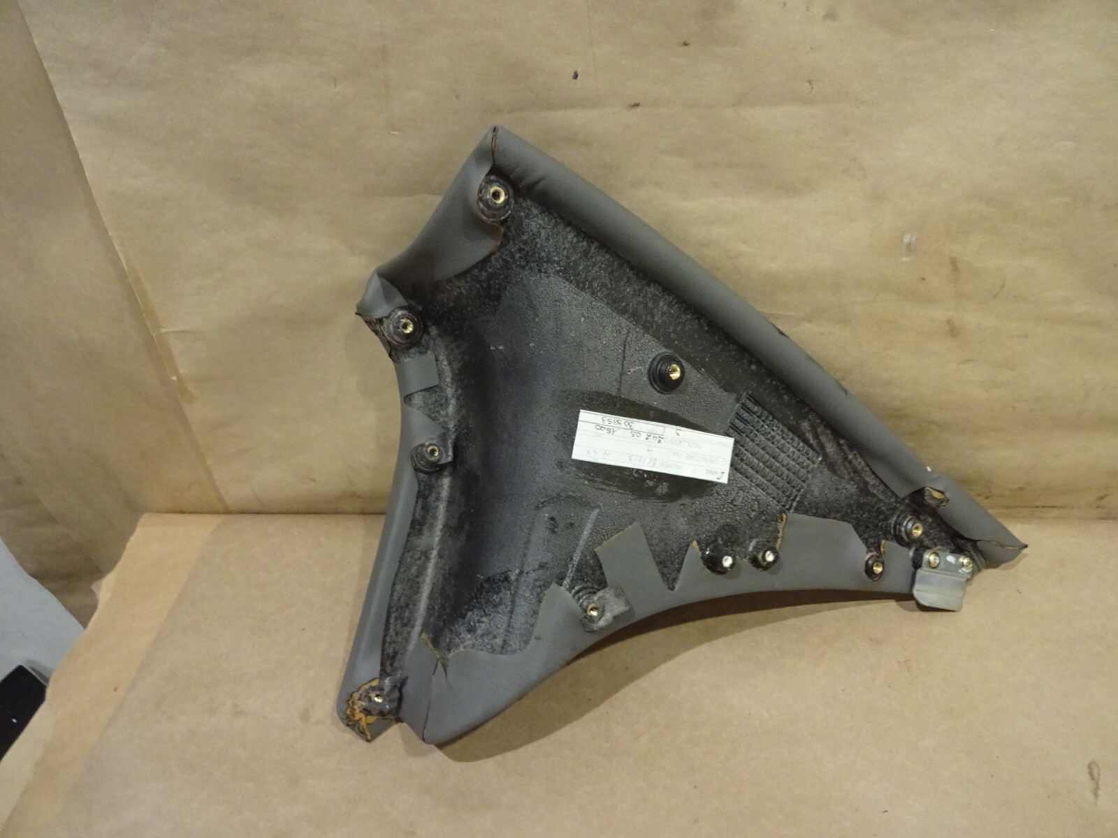 Maserati Quattroporte - RH Center Dash Lower Cover Panel (GRAY) -P/N 981382300