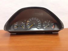 Compteur Mercedes 210
