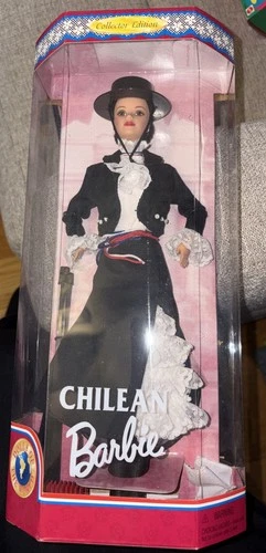 1997 Mattel Chilean Barbie Dolls of the World Collector Edition #18559 Vintage