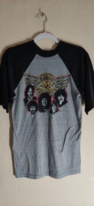 1982 REO SPEEDWAGON raglan sleeve Vintage tour T-shirt