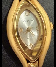 DaVanci Women’s Vintage Quartz Watch