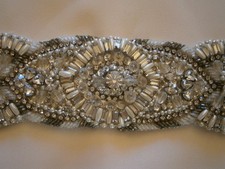 Untamed Petals Kleinfeld Wedding Dress Bridal Ivory Sash Crystals Beads NWT 354