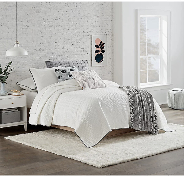Koolaburra by UGG Arely Quilt Set with Shams. Cream color. Queen of King eBay