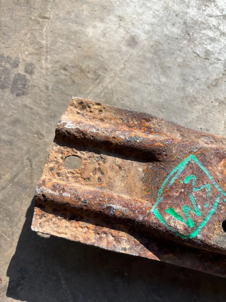 1987 1997 Ford F350 F250 F150 TRANSMISSION CROSSMEMBER FRAME BAR M5OD ZF-5 NP435 - Image 3 of 4