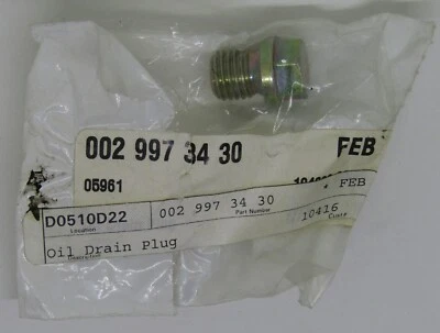 NEW GENUINE MERCEDES BENZ OEM OIL DRAIN PLUG PART NO. 002 997 34 30 - Image 1 of 2
