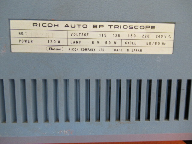 Proyector Cine Mudo RICOH AUTO 8P TRIOSCOPE (NO FUNCIONA BOMBILLA) de colección