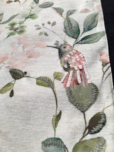 EDENS WOOD Hummingbird Floral Table Runner 14 x 72 accent beaded/sequins. - Picture 4 of 6