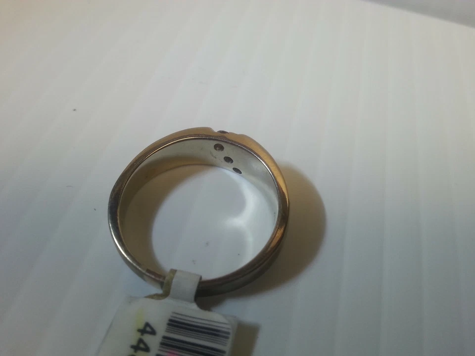 (NI-2046) Anillo de oro blanco de 10K con 3 diamantes para hombre, talla 11,25 Foto 2 de 2