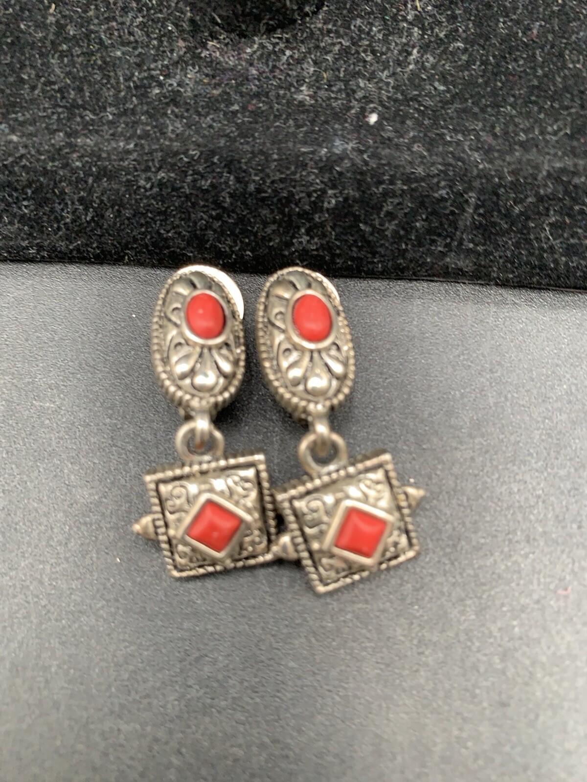 Signed Premier Designs Silver Plateclip Drop Faux… - image 3