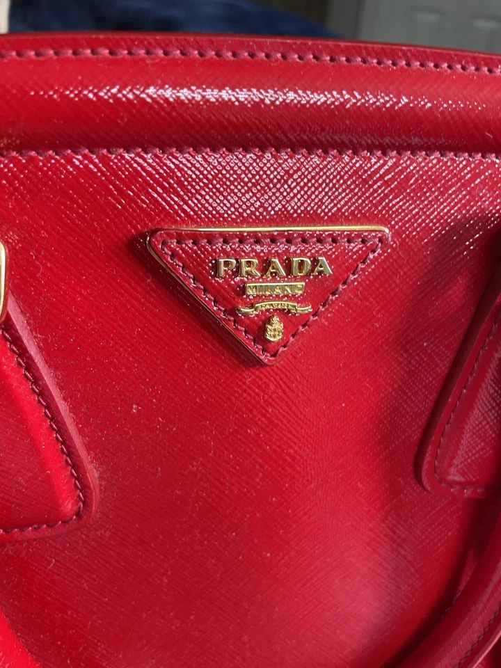 authentic prada saffiano - Image 2 of 4