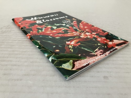 1958 Hawaii Blossoms 1st Printing by Dorothy and Bob Hargreaves Paperback - Picture 3 of 10
