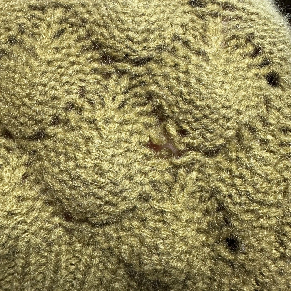 Garnet Hill Oversized Cashmere Cocoon Sweater Size Medium V-Neck Green - Image 4 of 4