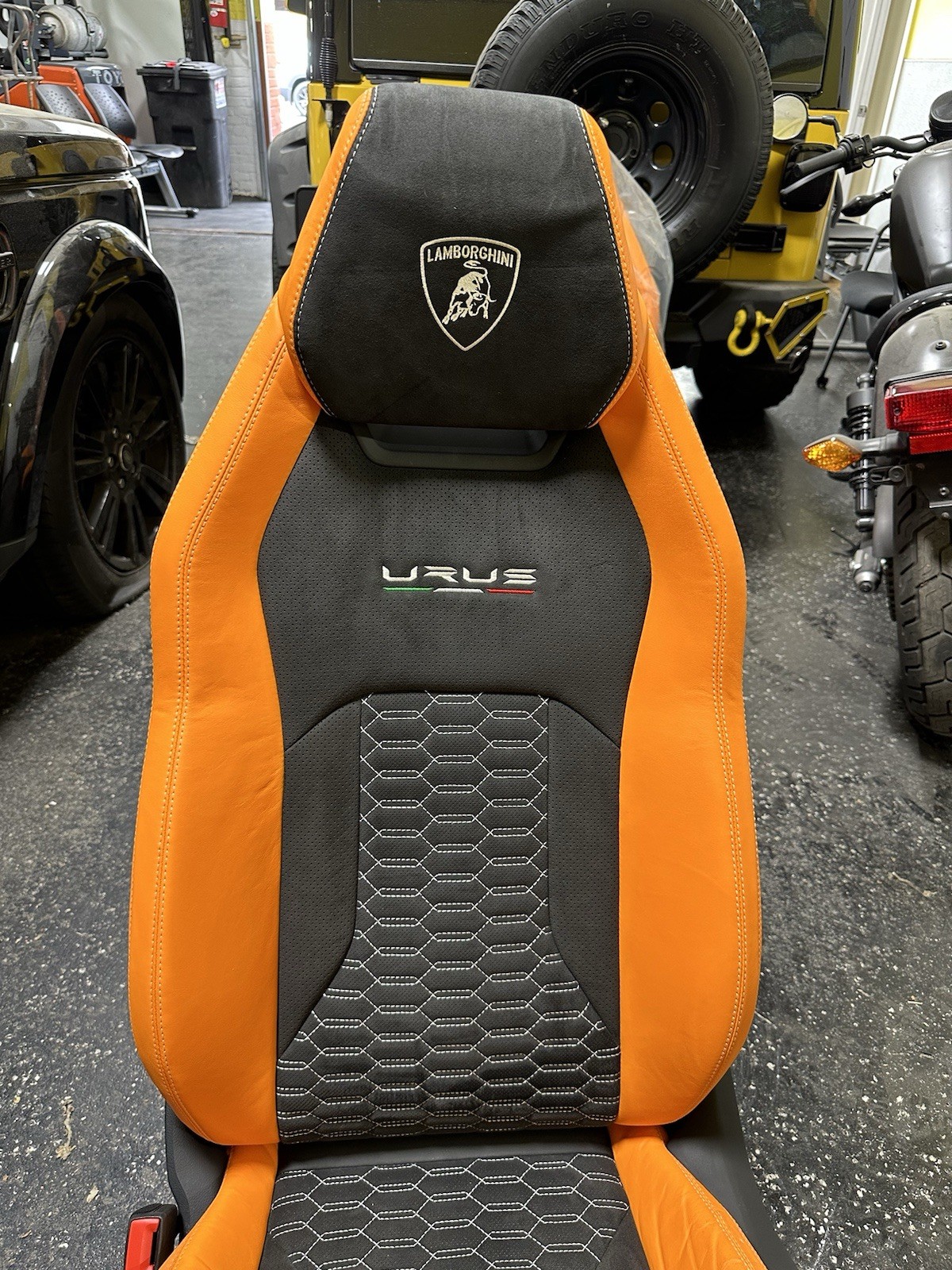 Lamborghini Urus 2020-2023 LEFT+INNER Seat