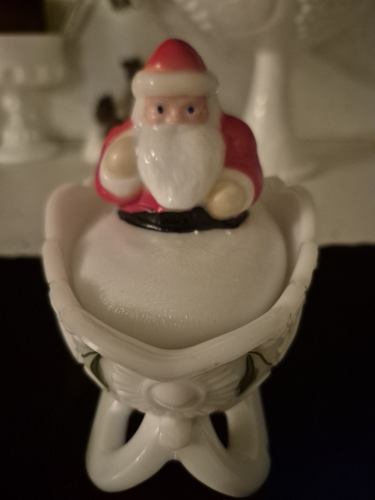 Vintage Westmoreland Milk Glass Christmas Bouquet & Holly Santa On Sleigh Candy