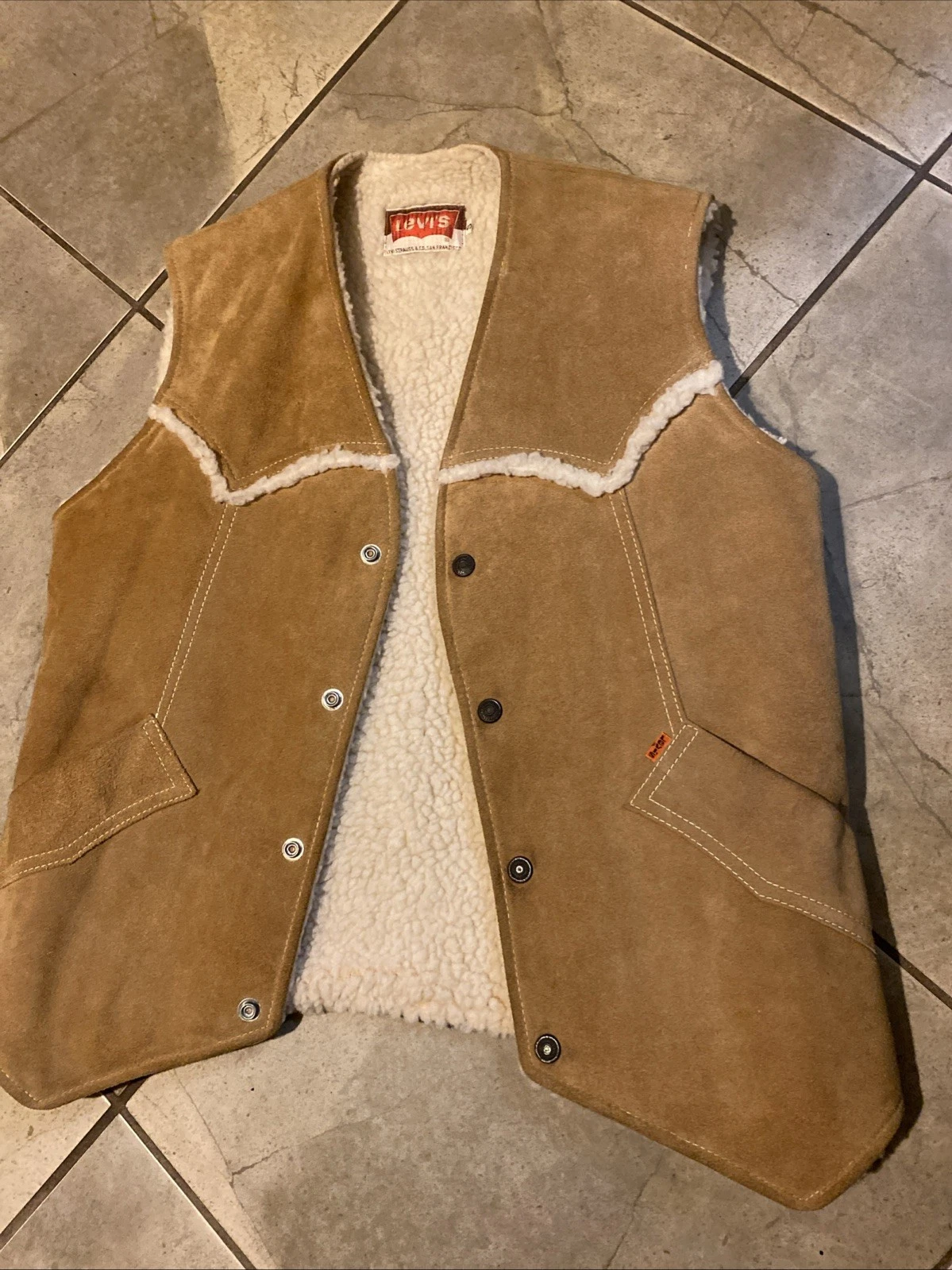 Vintage 70s Levi's Sherpa Lined Vest Men's Medium Brown Suede Snaps Western