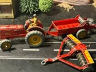 VINTAGE DINKY TOYS FARM LOT- MASSEY HARRIS TRACTOR & MANURE SPREADER+ DISC HARR