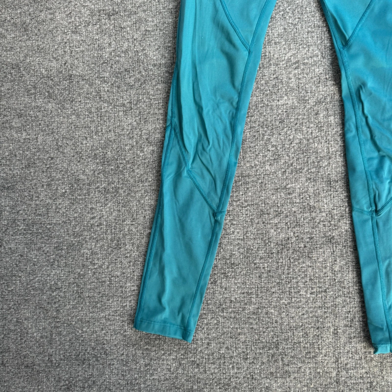 gymshark dry moisture management yoga leggings