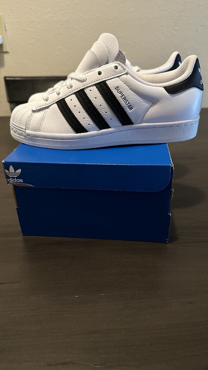 adidas gazelle silver green womens Adidas Superstar Vintage – Oneness Boutique main image 1