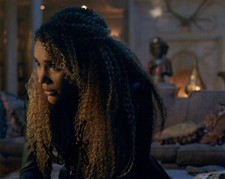 Emmy Raver-Lampman Signed Autographed 8x10 Photo THE UMBRELLA ACADEMY COA 
