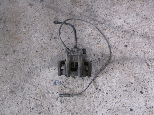 BMW 1er F20 F21 Bremssattel mit Träger 11/290 hinten rechts 6850852