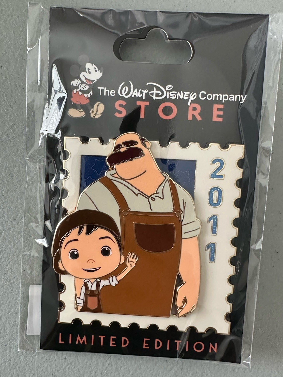 Disney DEC TWDCS D23 2026 Papa And Young Boy La Luna Stamp LE 500 Pin