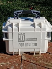 Montres Prestige Invicta Men's Watch Iced Austrian Crystal Limited Edition Case