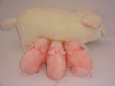 4 Pc Vintage Dakin  Co Plush White Mama Pig  3 Pink Baby Pigs Piglets 1980