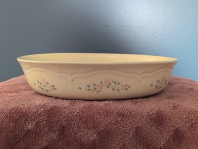 Pfaltzgraff Remembrance Oval Baker Casserole 10'' Floral Stoneware USA