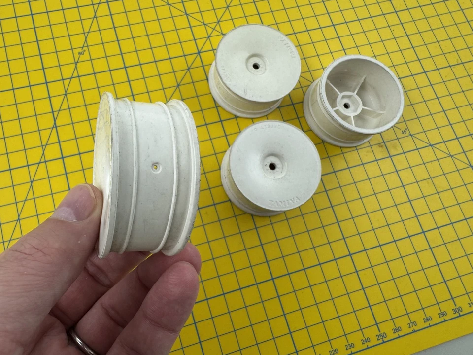 Tamiya Kreise 1:10 (4pz) Vintage Modellbau - Bild 2 von 3