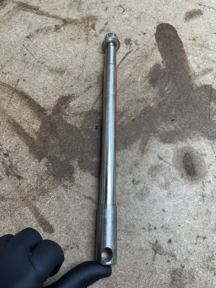 "Harley Davidson Softail Fat Boy 1986-06 eje delantero 12,5"" x 3/4"" OEM" Foto 3 de 4