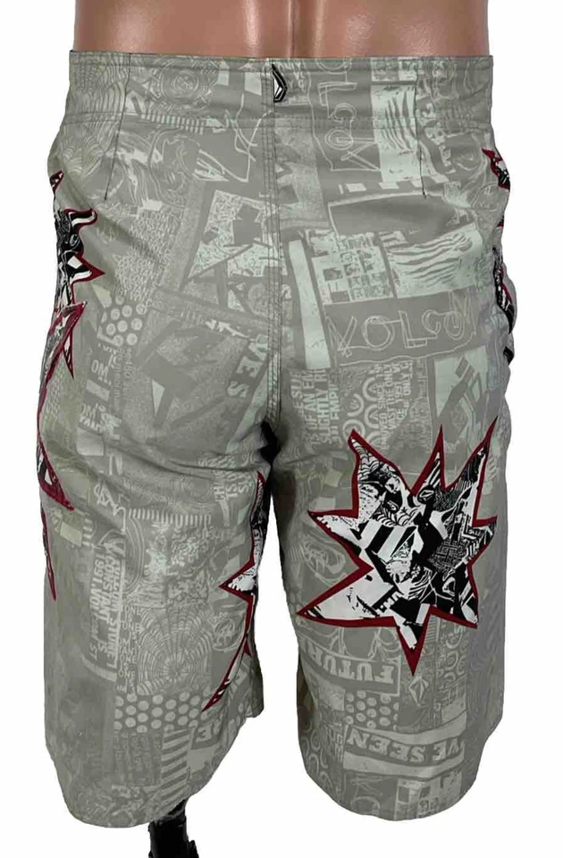 VINTAGE 90S VOLCOM BRUCE IRONS MOD TECH GRAY STARS BOARD SHORTS MENS 33 X-LONG - Image 2 of 4