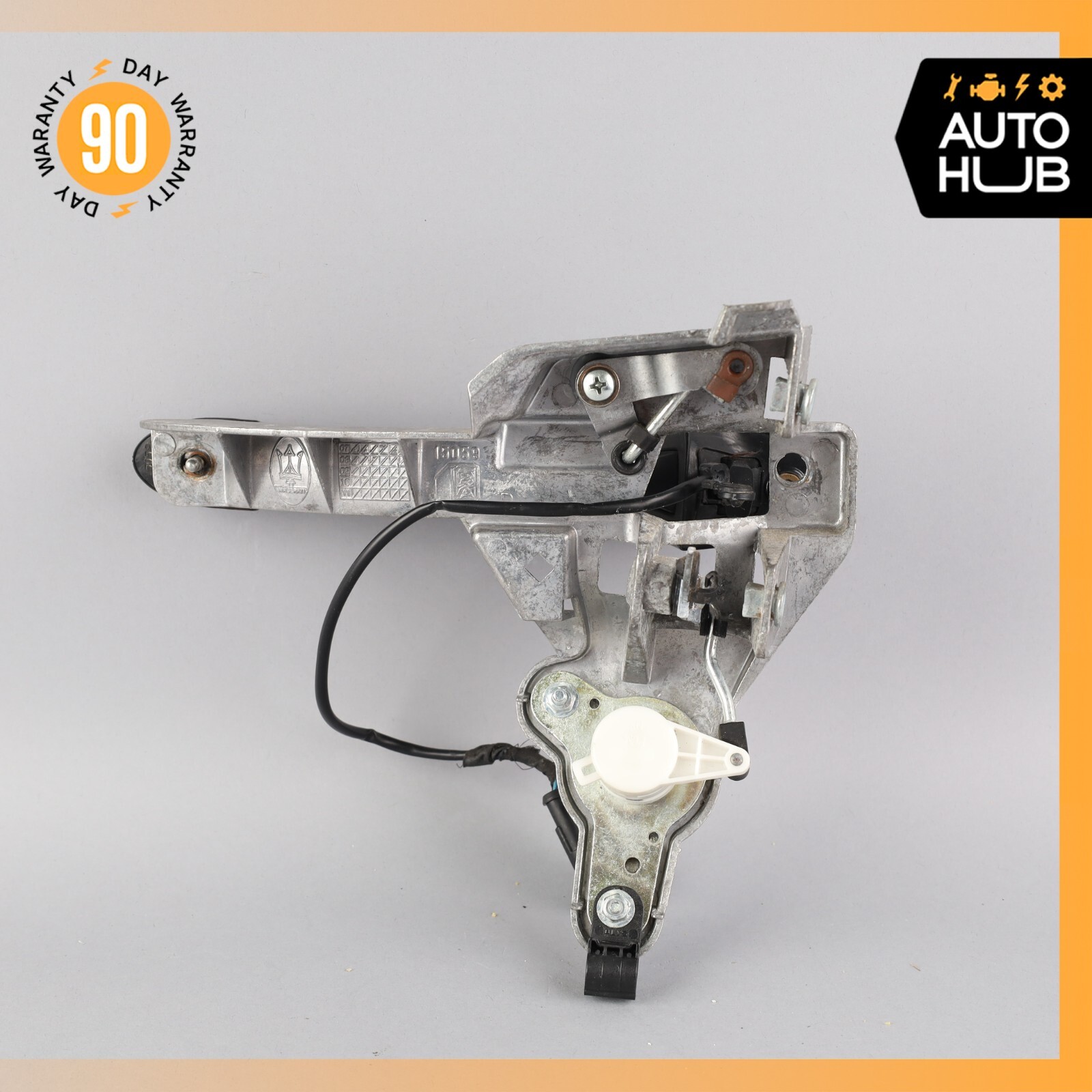 08-19 Maserati GranTurismo S M145 Front Right Side Exterior Door Handle OEM 28k