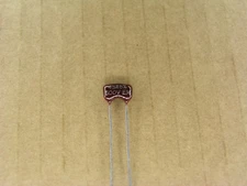 S01029-083 (5 Pc Lot) 43 pf 500 volt 500V +- 5 % radial silver mica capacitor