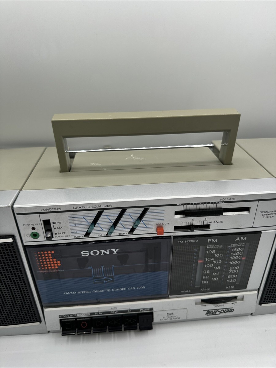 SONY CFS-300 AM/FM/短波ラジオ SONY CFS-300 AM/FM/短波ラジオ Vintage Sony CFS-300 Boom Box