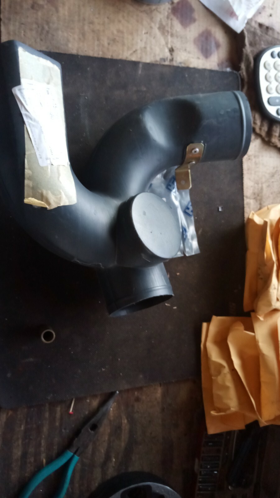Ferrari F355 LH inlet duct 157560