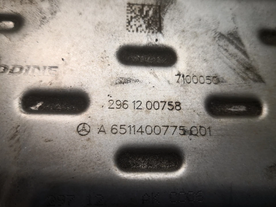 MERCEDES-BENZ SLK 250 CDI R172 Radiatore EGR 6511400775 2.1 Diesel 150kw Foto 4 de 4