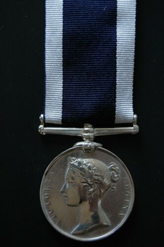 STERLING SILVER VICTORIAN  NAVY LONG SERVICE GOOD CONDUCT MEDAL,   - Foto 1 di 2