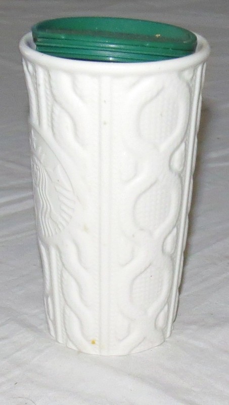 Starbucks Cake Knit Sweater White 10 fl oz Travel Tumbler Mug with Lid 2016