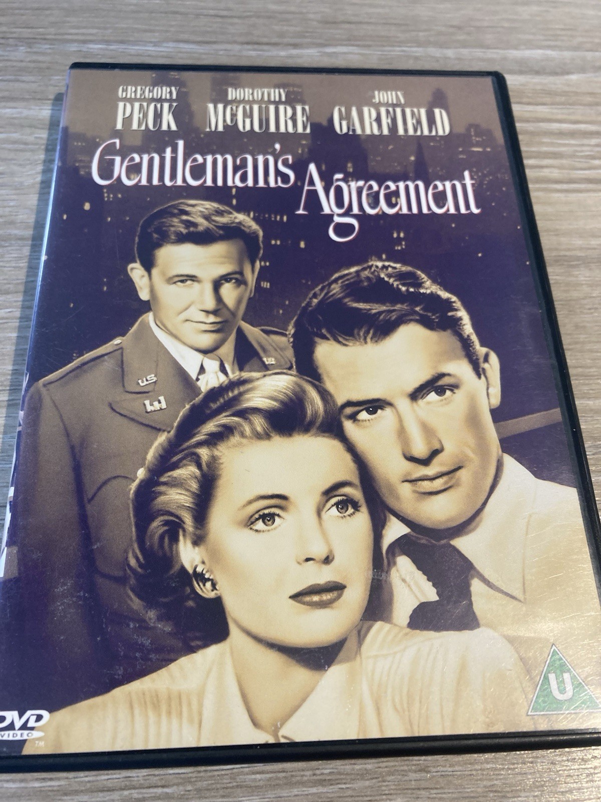 Gentlemans Agreement DVD Gregory Peck 1947 Antisemitism Drama Film – UK Version