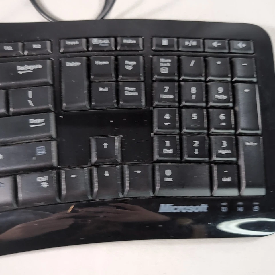 Microsoft Comfort Curve Keyboard 3000 TESTED WORKS - Image 2 of 4
