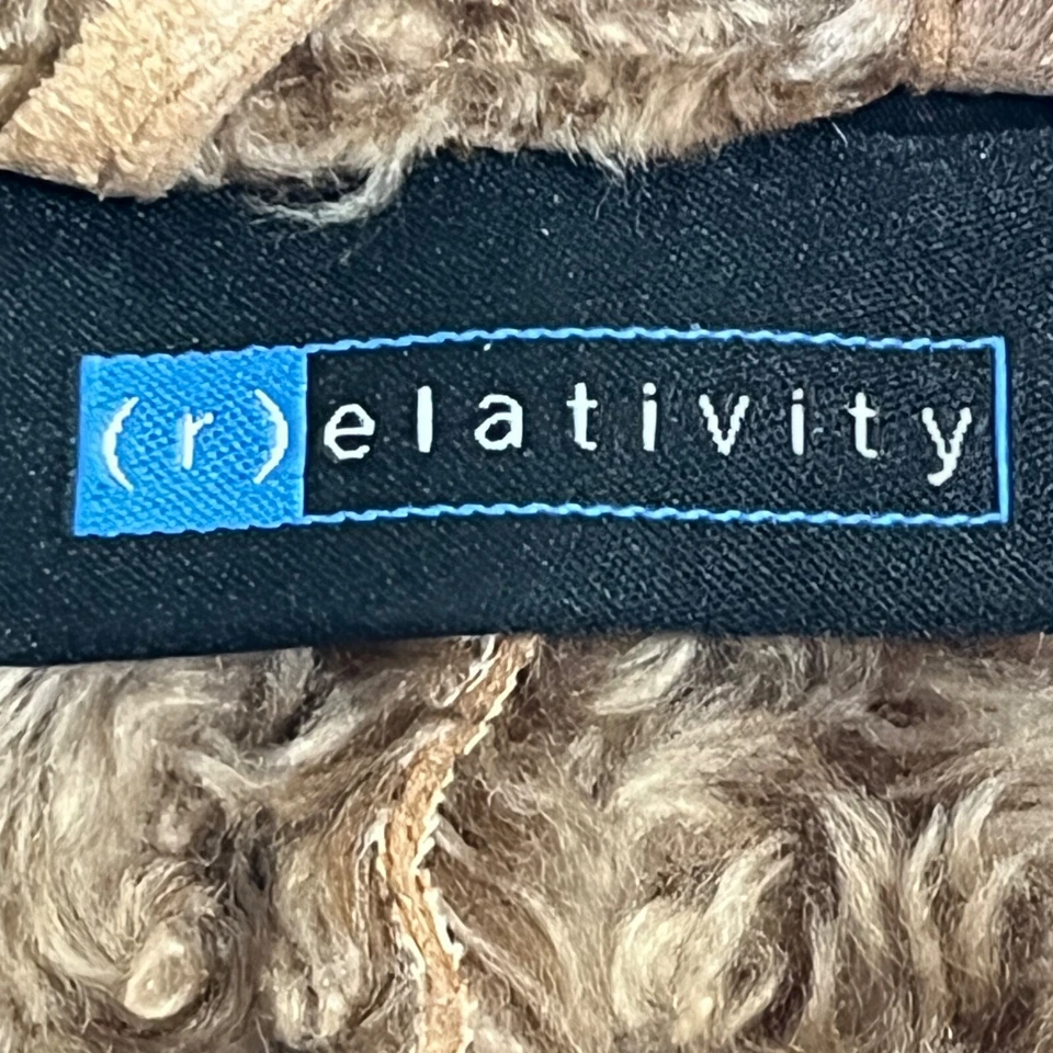 Colete Relativity Feminino com Zíper XL Bege Sem Mangas Pele Sintética Camurça Forrada Macia Casual - Imagem 2 de 4