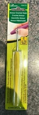 Clover Amour Crochet Hook-Size C2/2.75mm -1041/C