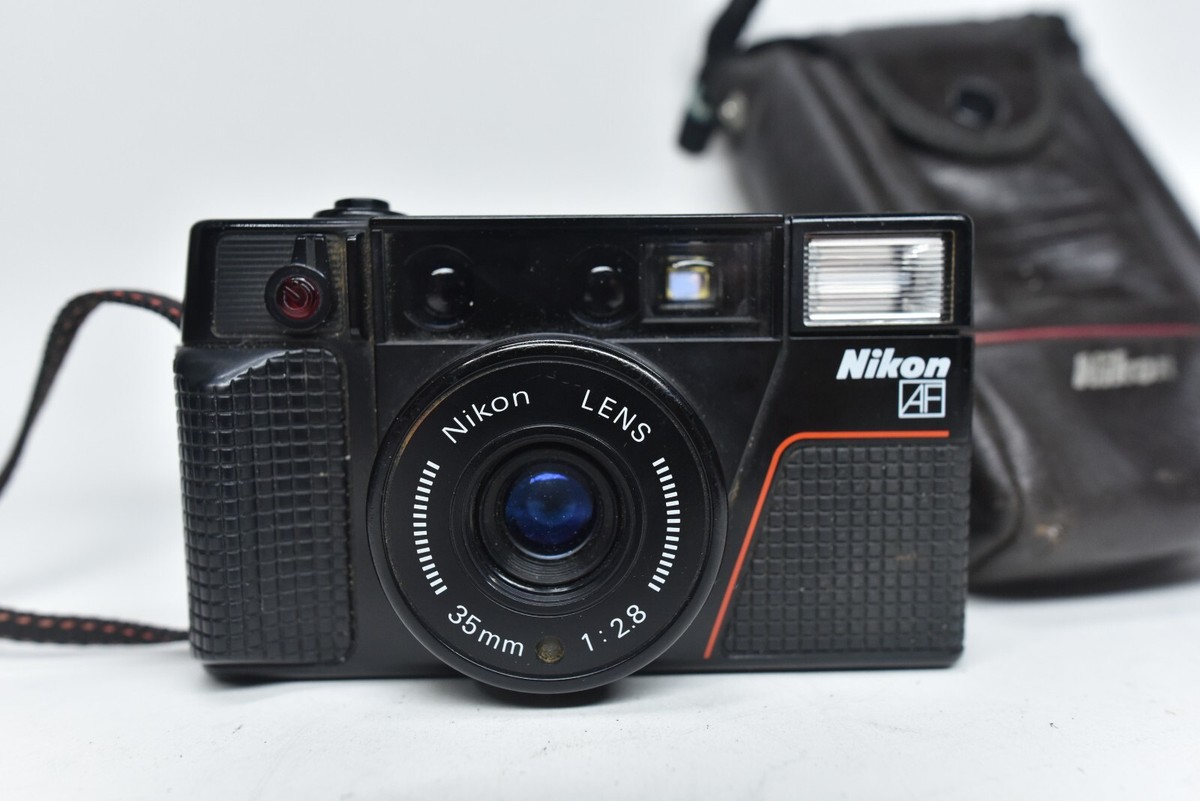 Nikon L35 AF 2 Point & Shoot Film Camera W/ Nikon 35mm 2.8 Lens